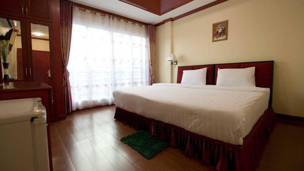 Bluebird Inn Pattaya Bagian luar foto